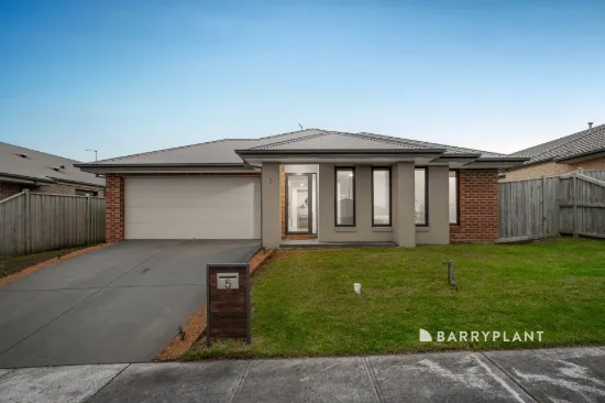 5 Lacy Street, Drouin, Vic 3818