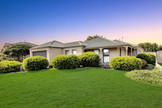 5 Langbourne Court, Point Cook, Vic 3030