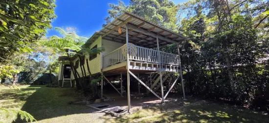 5 Lennox Crescent, Paluma, Qld 4816