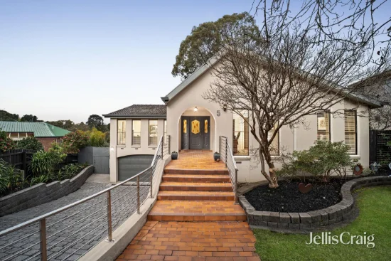 5 Leonard Court, Vermont South, Vic 3133
