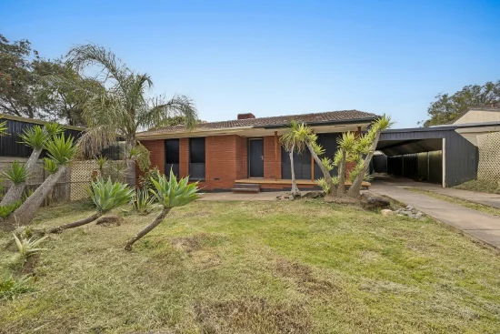 5 Lindsay Court, Morphett Vale, SA 5162 - For Sale