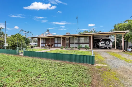 5 Livingstone Street, Mathoura, NSW 2710