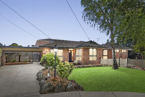 5 Loram Court, Glen Waverley, Vic 3150 - For Sale