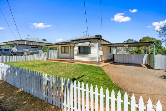 5 Loughnan Street, Coolamon NSW 2701 - For Rent