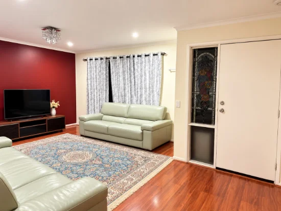 5 Lowther Court, Cranbourne North, Vic 3977