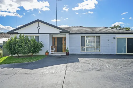 5 Lytham Court, Glenmore Park, NSW 2745