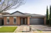 5 Mandalay Parade, Fraser Rise, Vic 3336