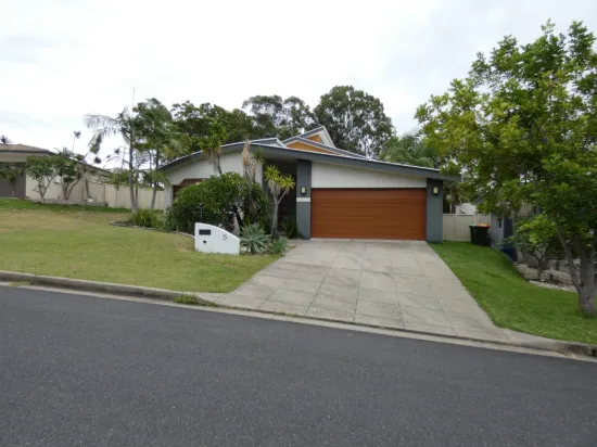 5 Mariner Drive, Safety Beach, NSW 2456