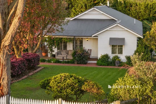 5 Marion Place, Drouin, Vic 3818 - For Sale