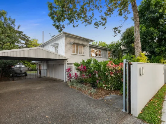 5 Mona Street, Whitfield, Qld 4870