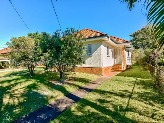 5 Montgomery Street, Gordon Park, Qld 4031