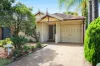 5 Murray Court, Wattle Grove, NSW 2173