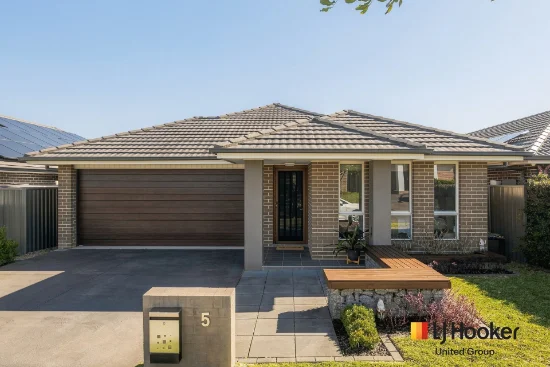 5 Myall Street, Gregory Hills, NSW 2557