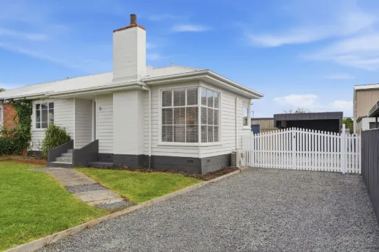 5 Negara Crescent, Goodwood, Tas 7010
