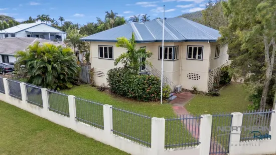 5 Oxford Street, Hyde Park, Qld 4812