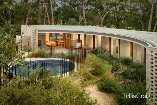 5 Palentino Place, Brown Hill, Vic 3350