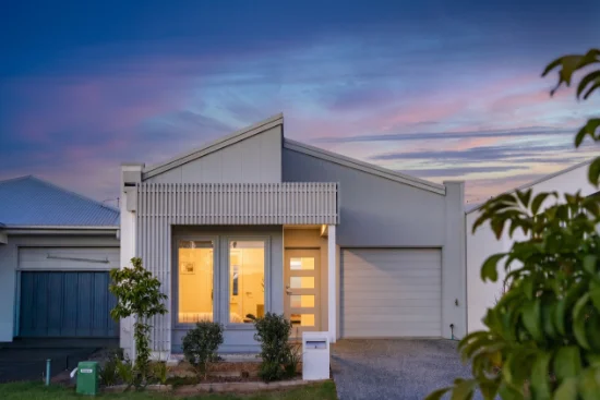5 Panorama Street, Flagstone, Qld 4280