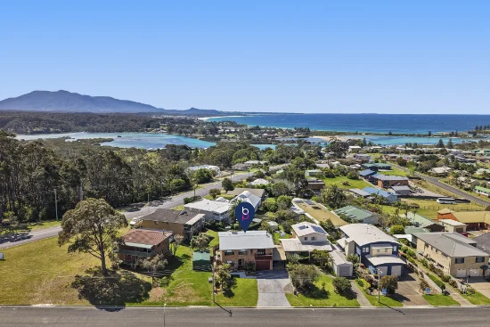 5  Parbery Avenue, Bermagui, NSW 2546