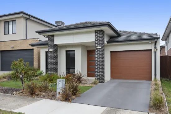 5 Parkedge Drive, Wantirna South, Vic 3152