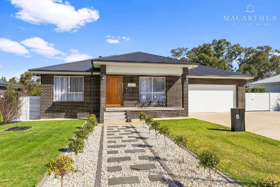 5 Pine Court, Springvale, NSW 2650