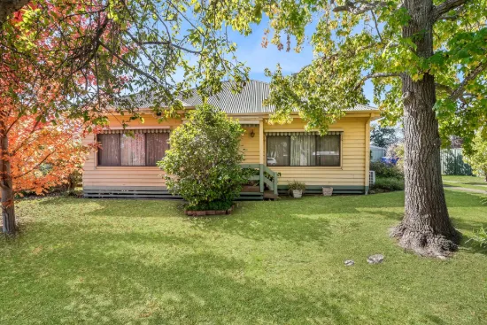 5 Pinniger Street, Broadford, Vic 3658