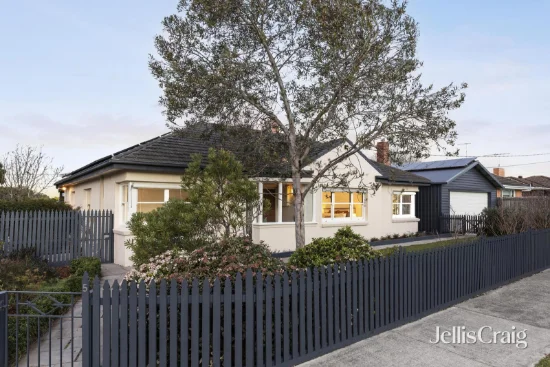 5 Pride Avenue, Hamlyn Heights, Vic 3215