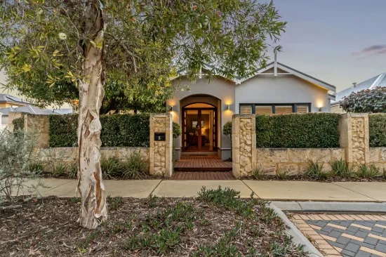 5 Quarram Crescent, Burns Beach, WA 6028