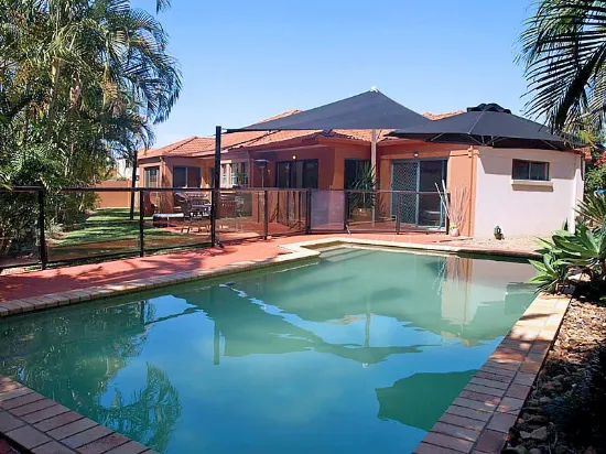 5 Renate Way, Benowa Waters, Qld 4217