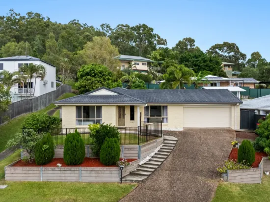 5 San Cristobal Place, Pacific Pines QLD 4211-Image