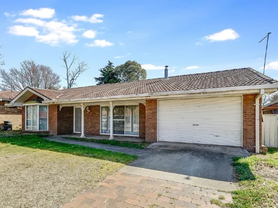 5 Sarah Place, Armidale, NSW 2350