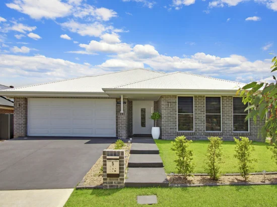 5 Scarborough Rise, Jordan Springs, NSW 2747