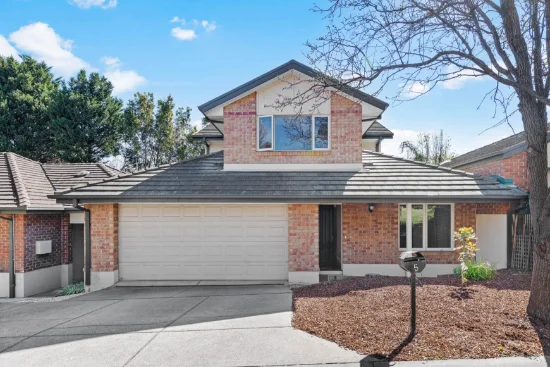 5 Scotch Circuit, Hawthorn, Vic 3122
