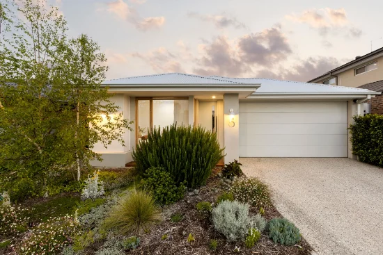 5 Scottsdale Street, Charlemont, Vic 3217