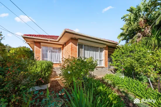 5 Sinclair Court, Para Hills, SA 5096