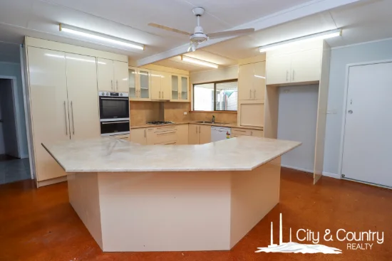 5 Sixth Avenue, Mount Isa, Qld 4825