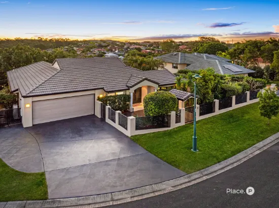 5 Spanish Court, Carindale, Qld 4152