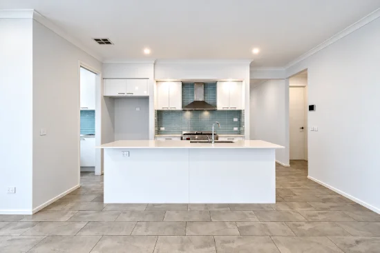5 Starboard Street, Greenvale, Vic 3059