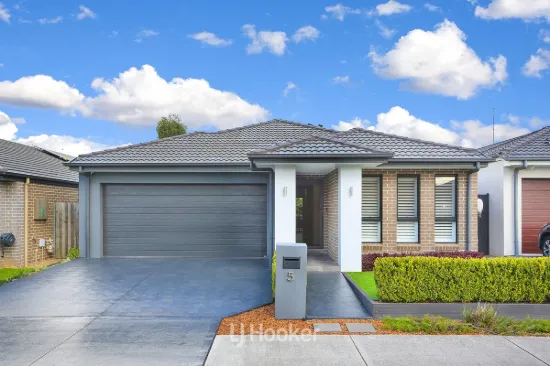 5 Stratheden Avenue, Colebee, NSW 2761