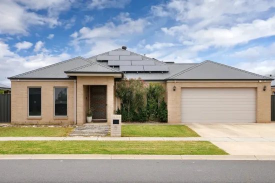5 Strickland Street, Killara, Vic 3691