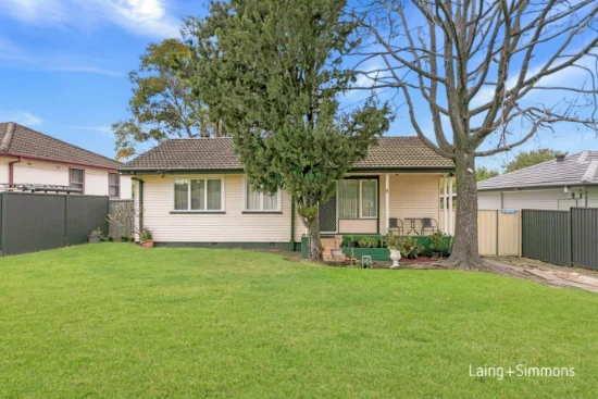 5 Tabali St, Whalan, NSW 2770