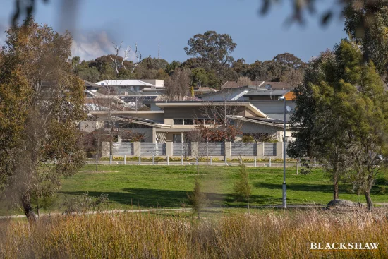 5 Tabbara Crescent, Crace, ACT 2911