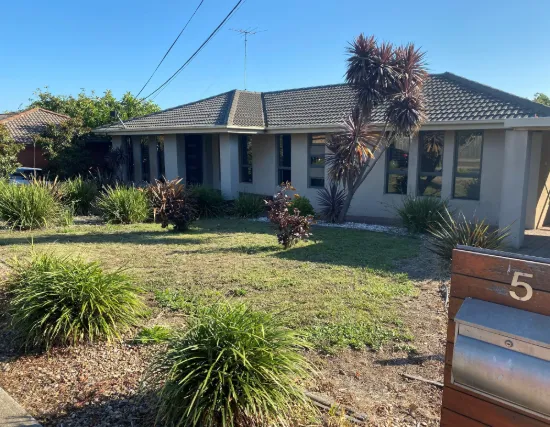 5 The Avenue, Niddrie, Vic 3042