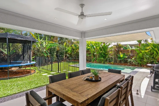 5 The Avenue, Trinity Park, Qld 4879