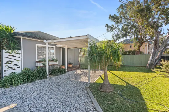 5 The Boulevarde, Oak Flats, NSW 2529