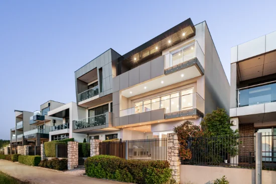 5 The Strand, Caroline Springs, Vic 3023 - For Sale