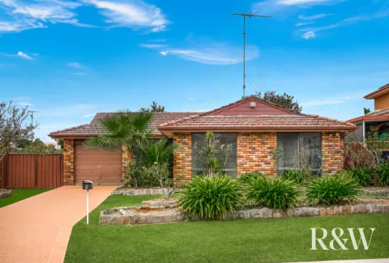 5 Tuna Place, St Clair, NSW 2759