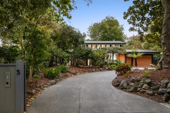 5 Victoria Avenue, Canterbury, Vic 3126