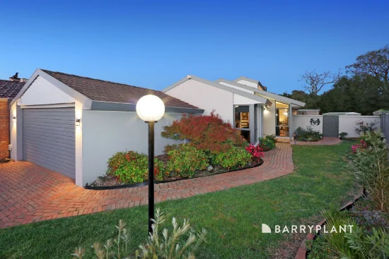 5 Vue Court, Rowville, Vic 3178 - For Sale