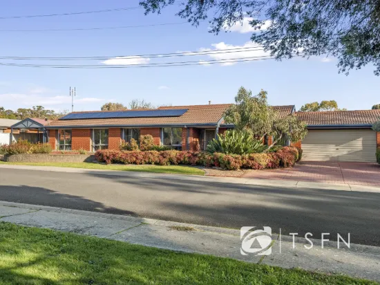 5 Wattle Drive, Spring Gully, Vic 3550