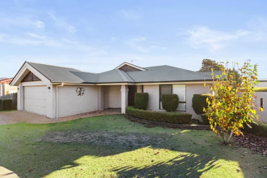 5 Weis Crescent, Middle Ridge, Qld 4350